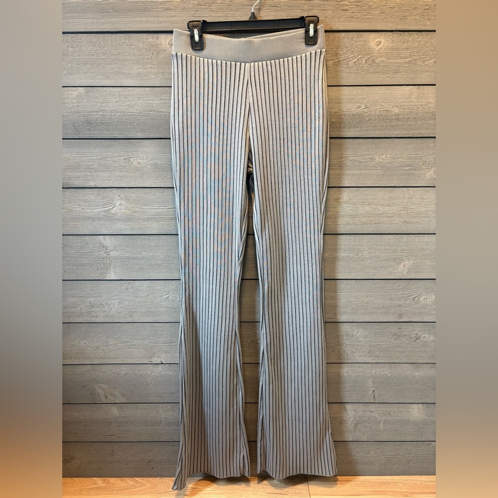 NWOT Zara Gray Striped Flare Pants - Picture 1 of 5
